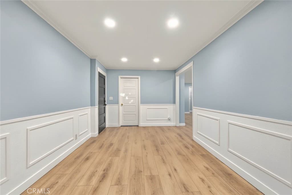 Home at 726 W Franklin, Pomona — photo 9 of 12