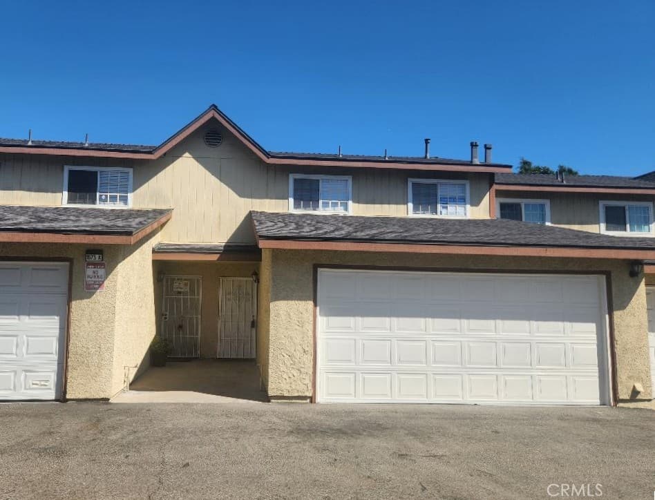 Townhouse at 1573 S Reservoir, Pomona — photo 4 of 12