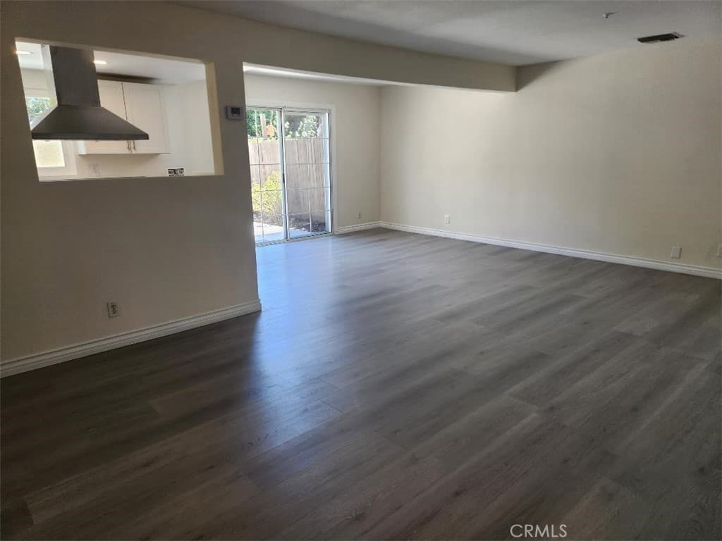 Townhouse at 1573 S Reservoir, Pomona — photo 8 of 12