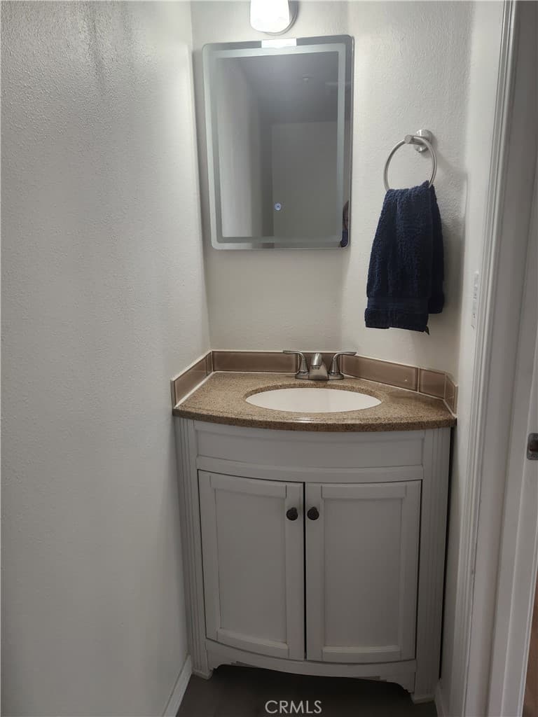 Townhouse at 1573 S Reservoir, Pomona — photo 9 of 12