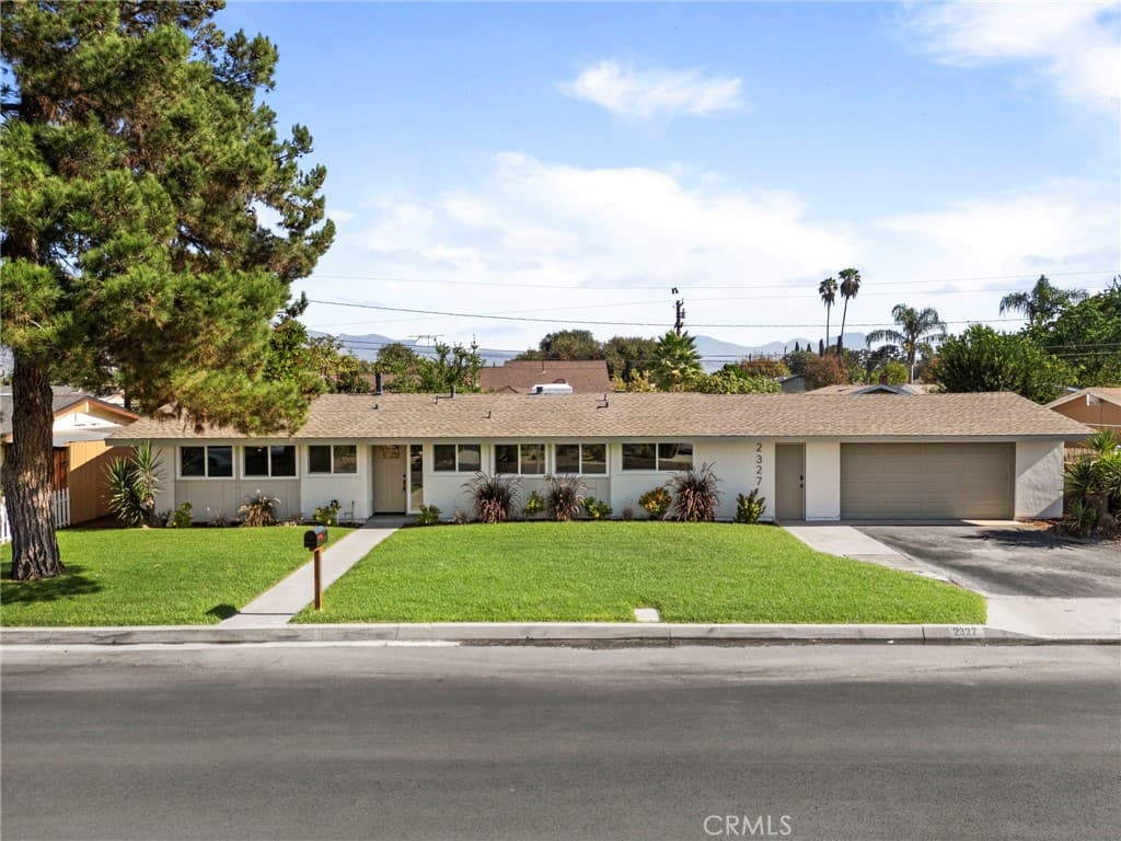 Home at 2327 W Sherway Street, West Covina — photo 2 of 12