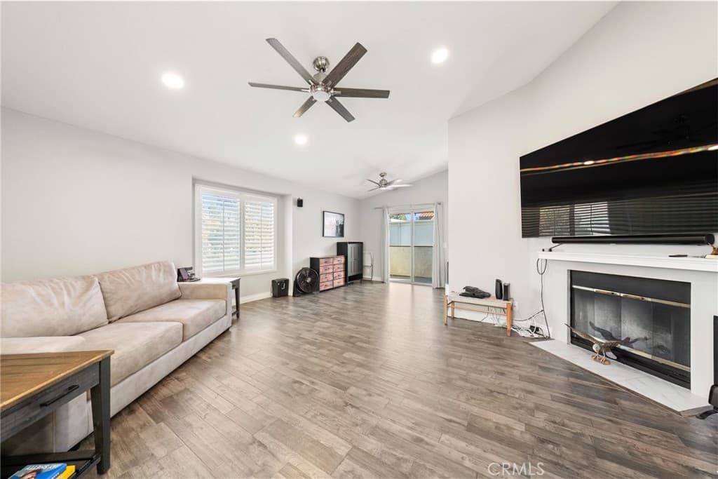 Condo at 24202 Sylvan Glen Road E, Diamond Bar — photo 4 of 12