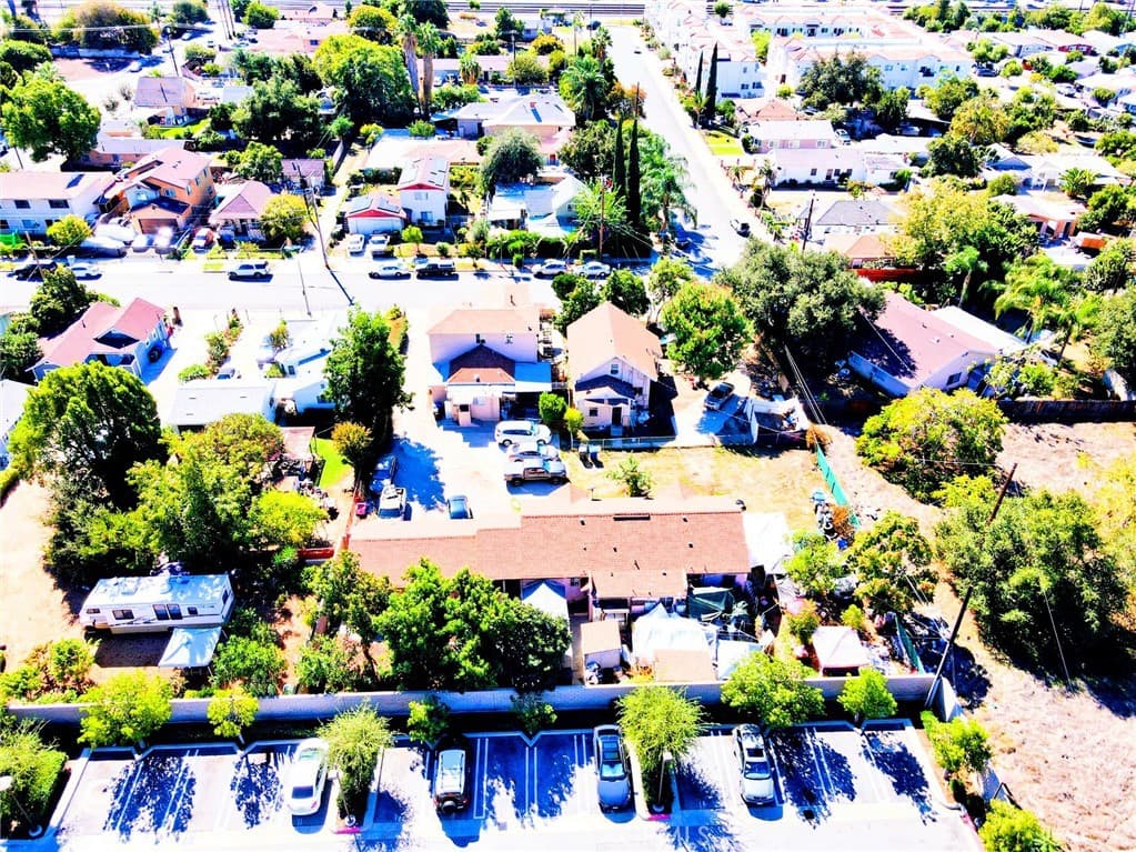 Commercial at 897 W Monterey, Pomona — photo 4 of 12