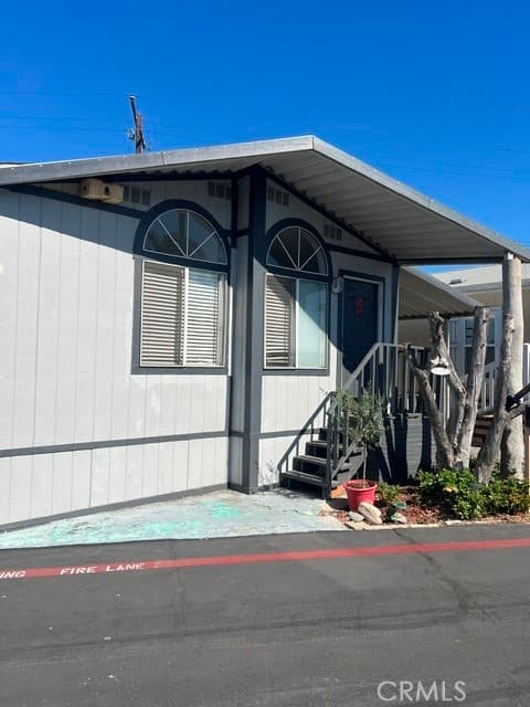 Home at 830 S AZUSA 5, Azusa — photo 3 of 8