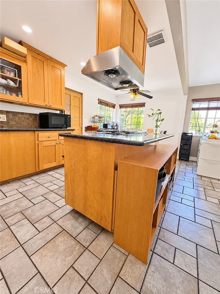 Home at 3633 Cosbey, Baldwin Park — photo 6 of 12