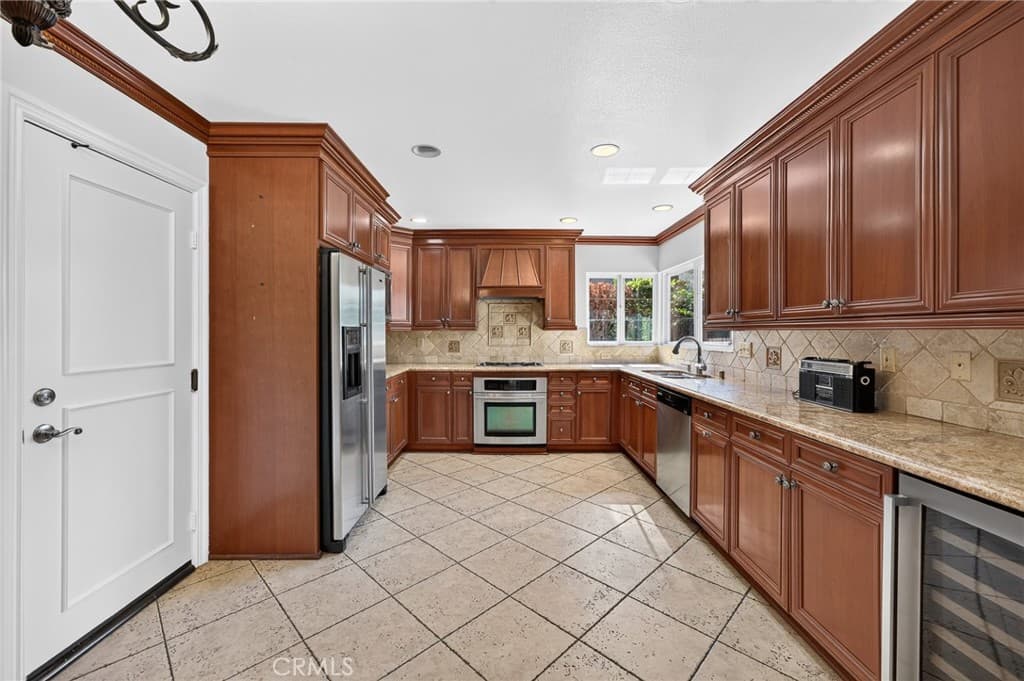Home at 1615 Calle De Armonia, San Dimas — photo 8 of 12