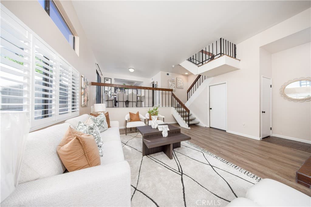 Condo at 800 W Naomi D, Arcadia — photo 2 of 12