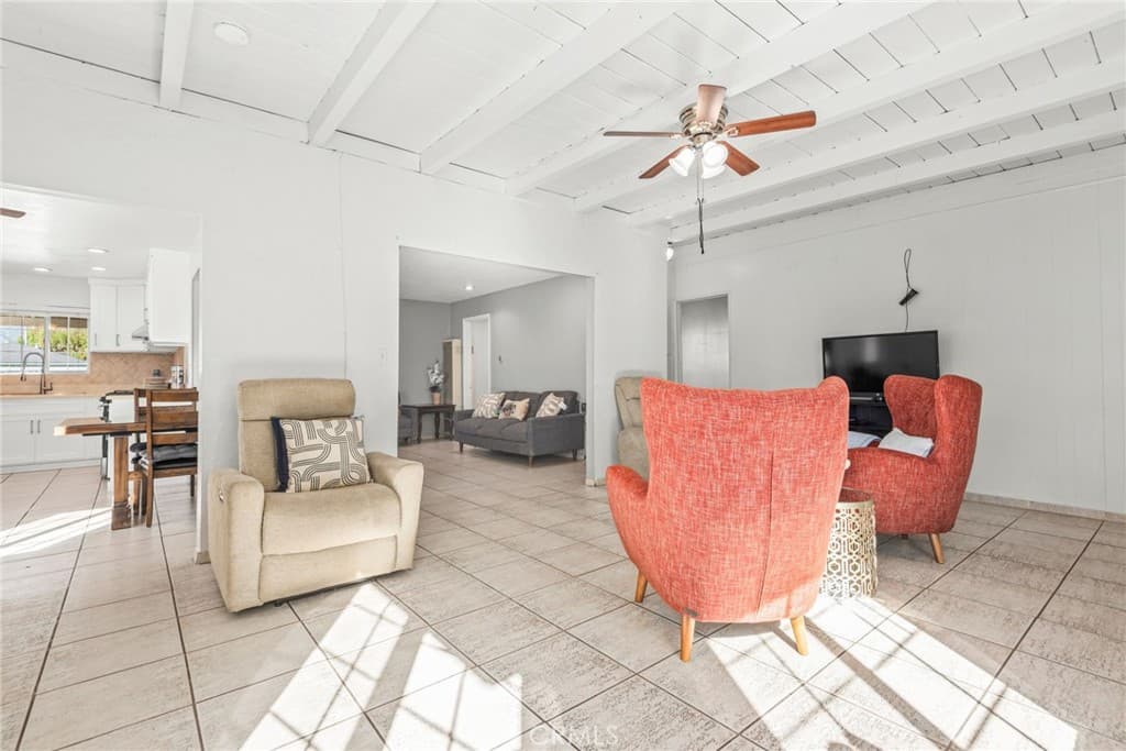 Home at 344 E Roland, Azusa — photo 12 of 12