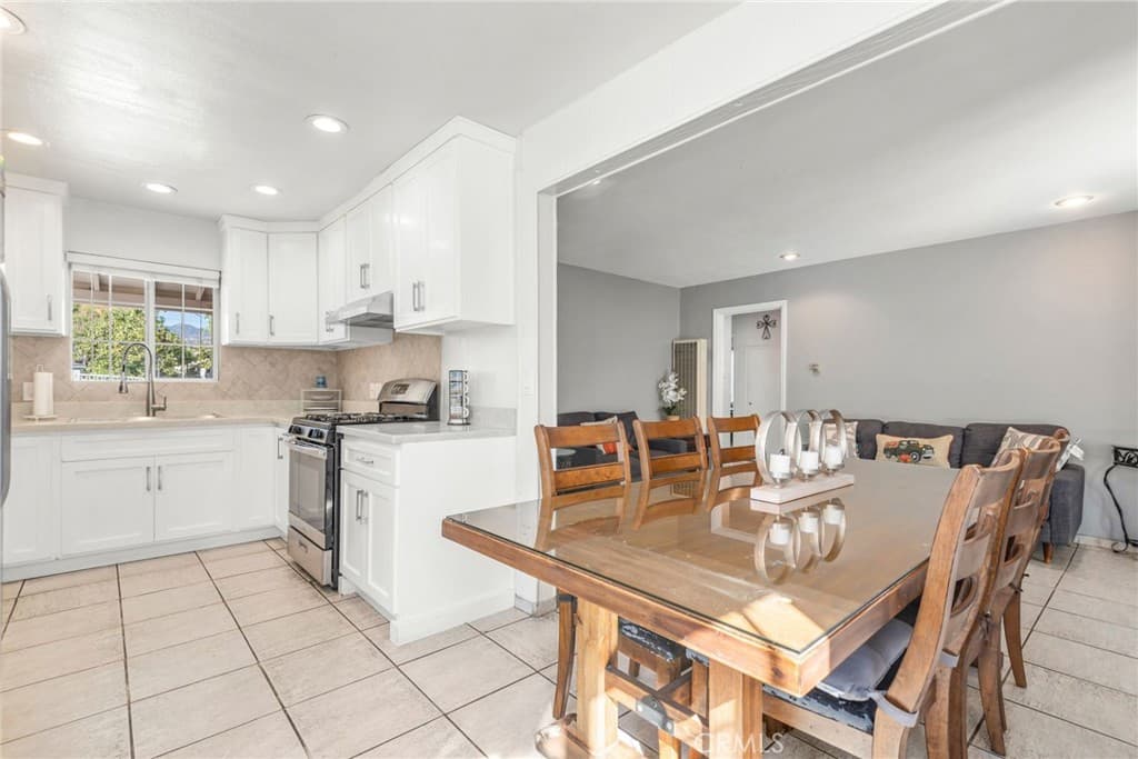Home at 344 E Roland, Azusa — photo 6 of 12