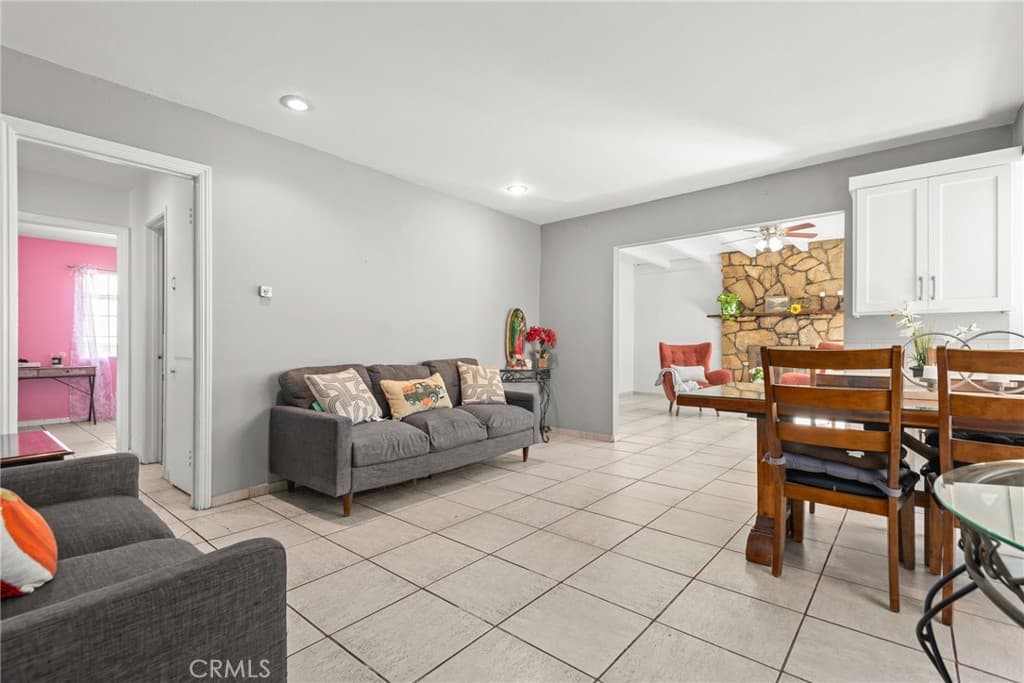 Home at 344 E Roland, Azusa — photo 8 of 12