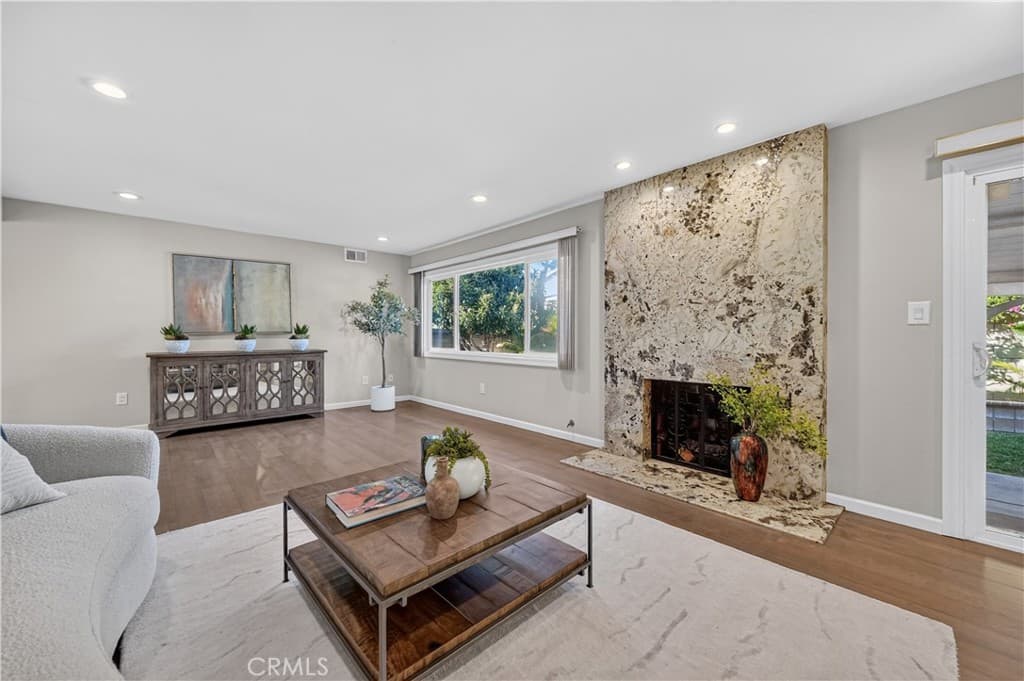 Home at 16083 Mesa Robles, Hacienda Heights — photo 4 of 12