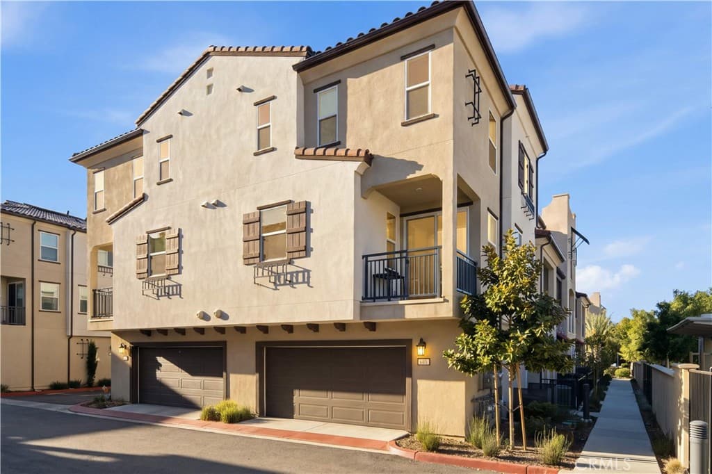 Condo at 161 Dove, Covina — photo 3 of 12