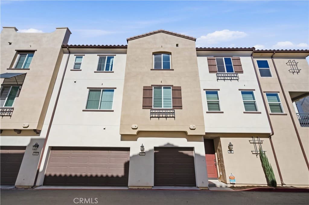 Condo at 161 Dove, Covina — photo 4 of 12