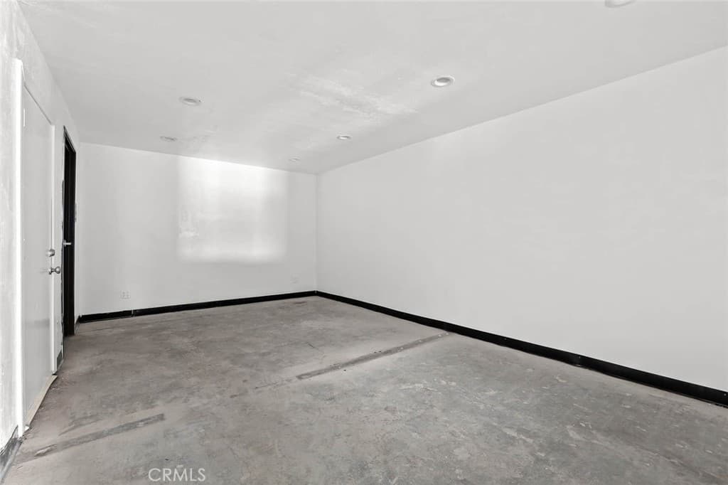 Home at 15562 Azusa Canyon Road D & E, Irwindale — photo 12 of 12