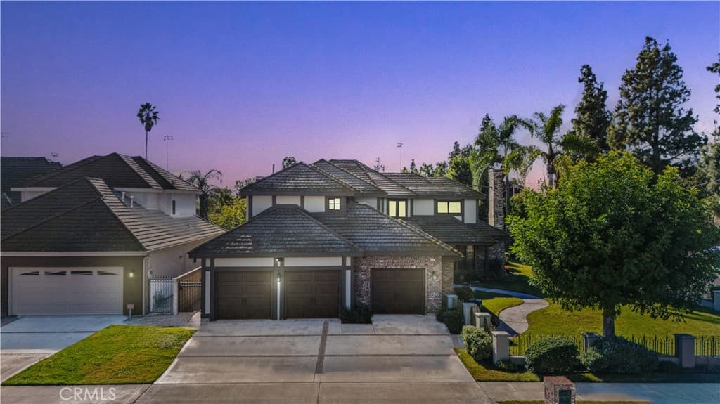 Home at 2 Linda Rae Way, Arcadia — photo 1 of 12