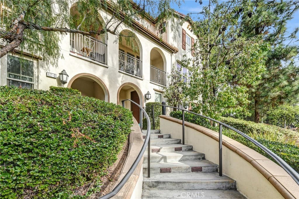 Condo at 827 E Promenade E, Azusa — photo 2 of 12