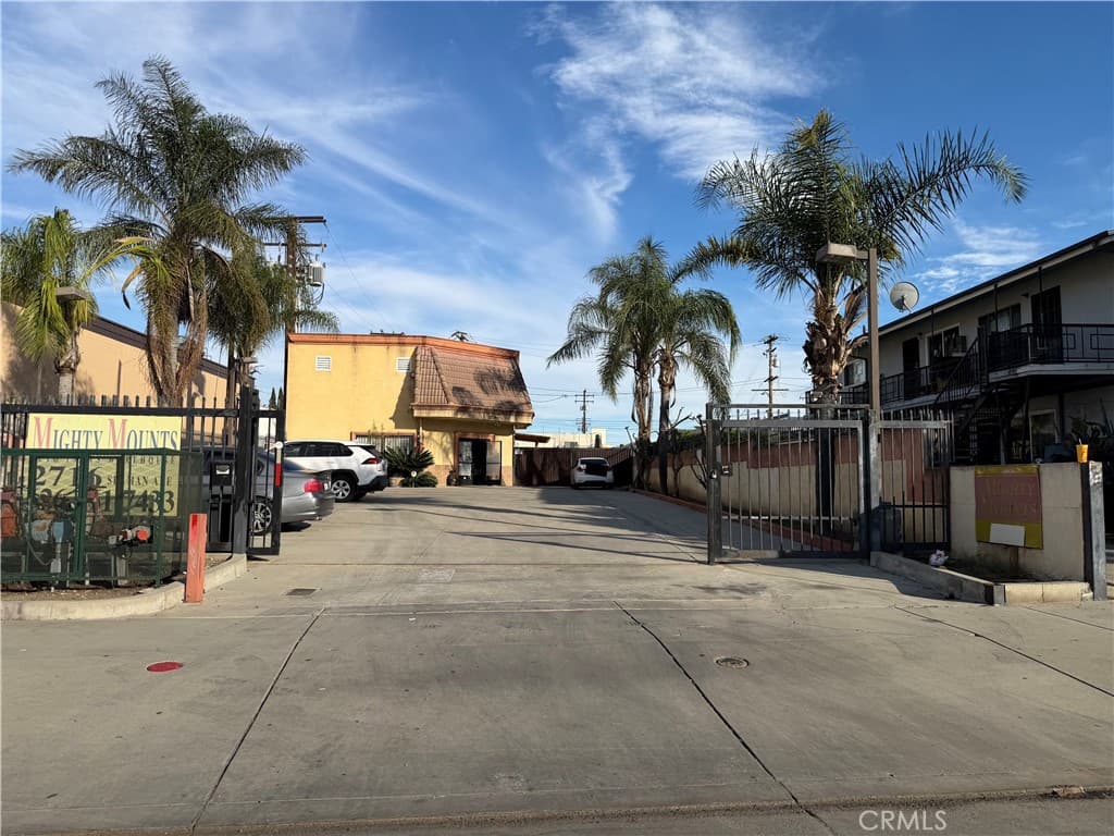 Home at 2714 Seaman, El Monte — photo 2 of 10