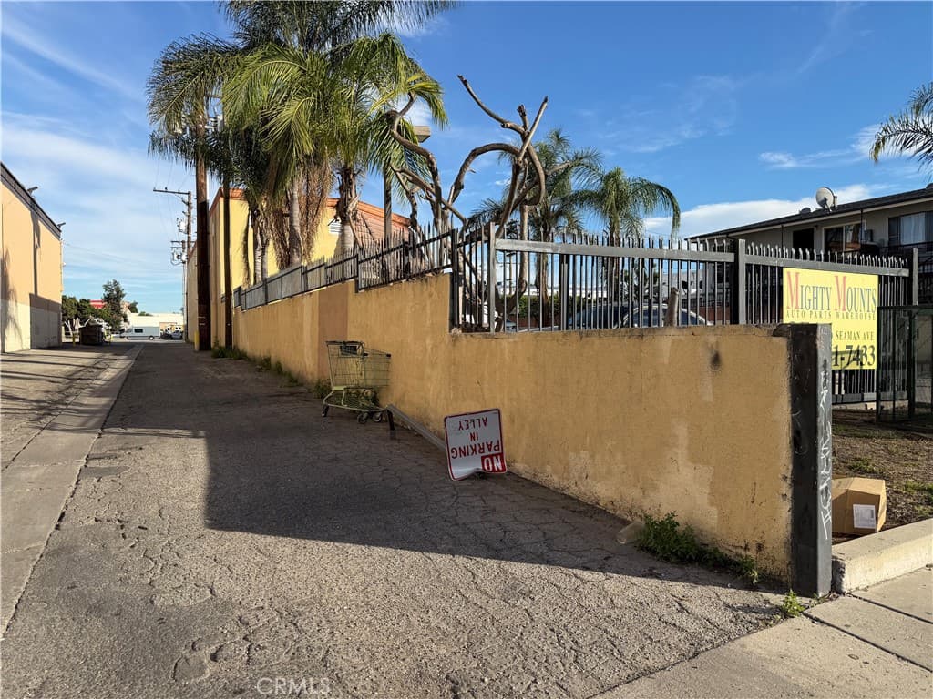 Home at 2714 Seaman, El Monte — photo 3 of 10