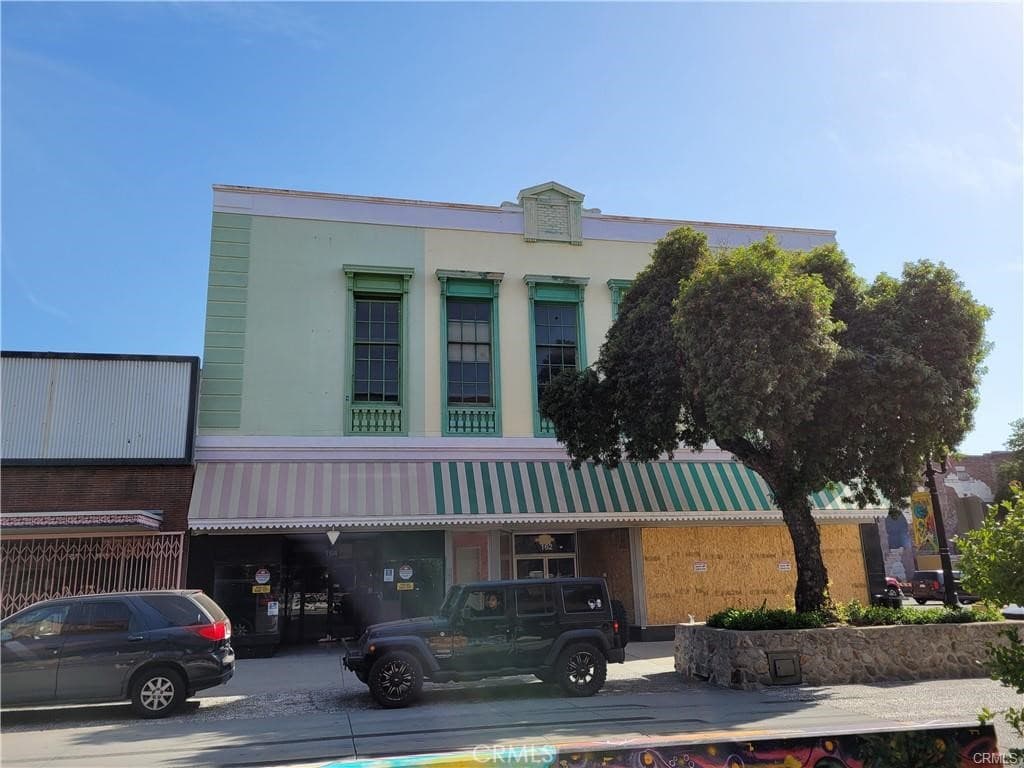Home at 160 E 2nd Street, Pomona — photo 4 of 8