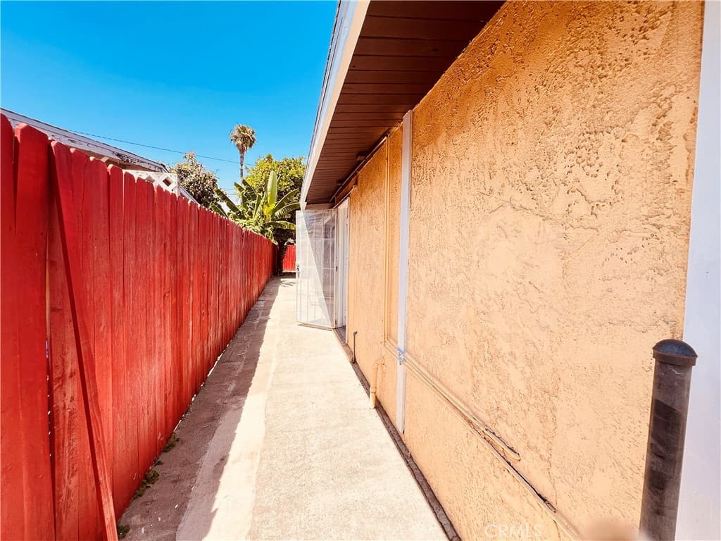 Home at 16151 E Kingside, Covina — photo 11 of 12