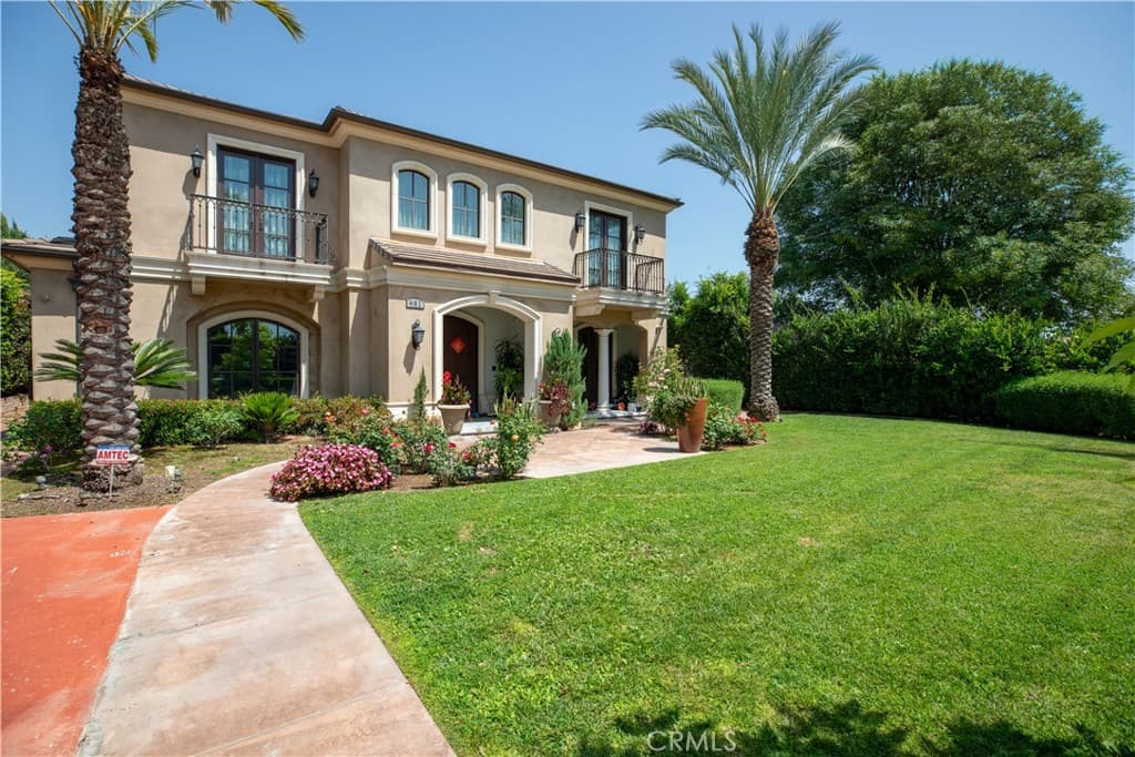 Home at 481 W Live Oak Avenue, Arcadia — photo 3 of 12