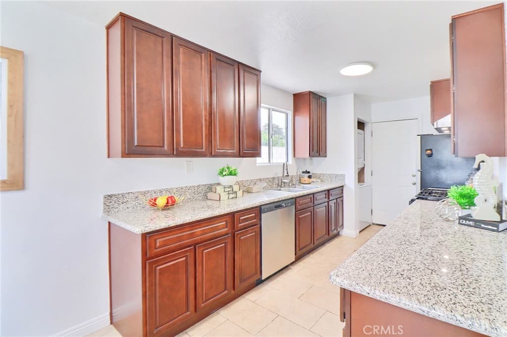 Home at 1022 W Grovecenter, West Covina — photo 9 of 12