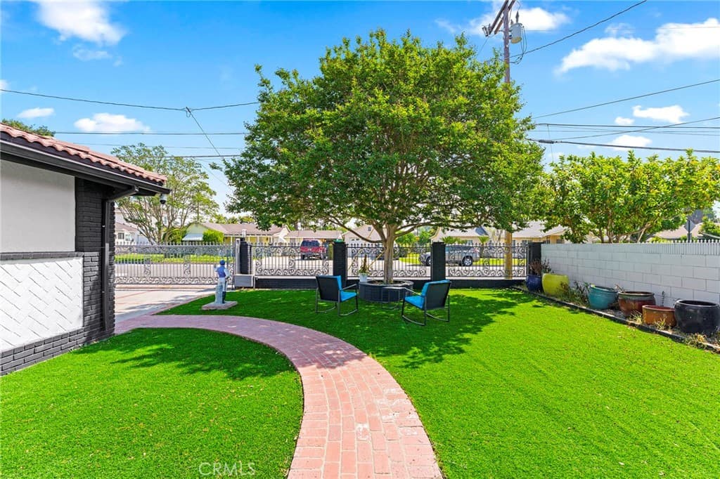 Home at 5121 Elrovia ave, El Monte — photo 6 of 12