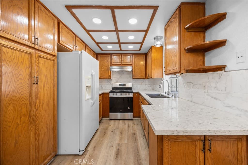 Townhouse at 11855 Ramona Blvd, El Monte — photo 12 of 12