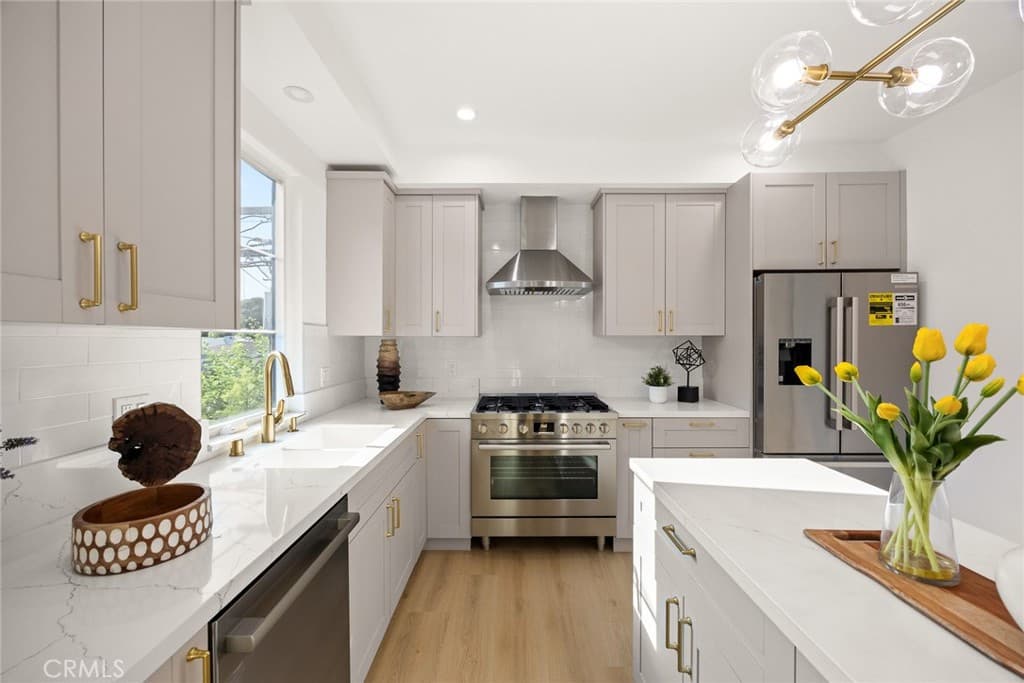 Townhouse at 905 SUNSET BLVD A, Arcadia — photo 11 of 12