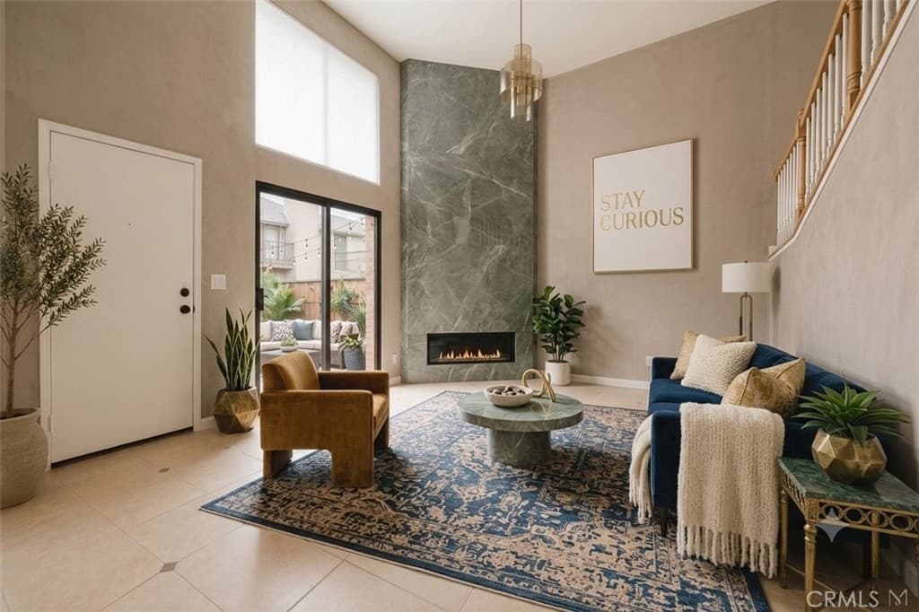 Condo at 1927 Huntington H, Duarte — photo 3 of 12