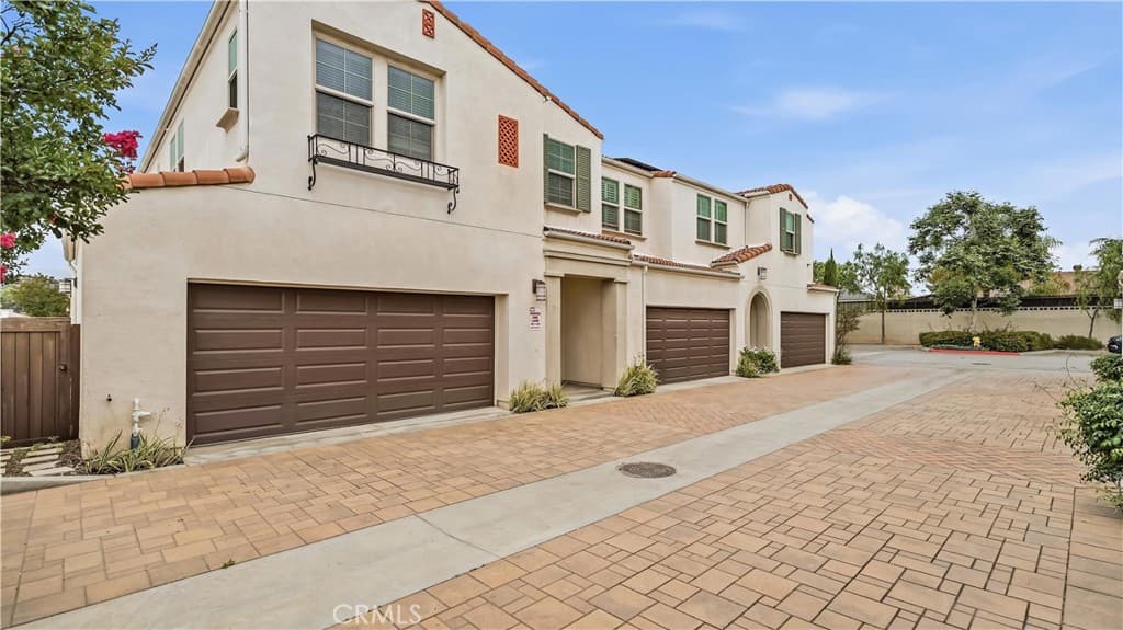 Townhouse at 291 E Arrow 17, Glendora — photo 1 of 12