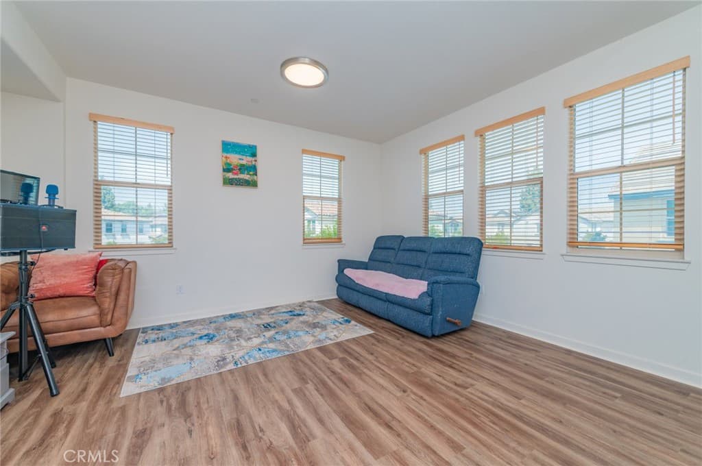 Home at 1926 Kizh Way, Pomona — photo 4 of 12