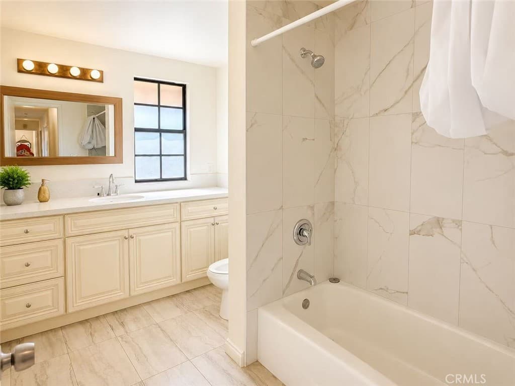 Condo at 49 Christina, Arcadia — photo 9 of 12