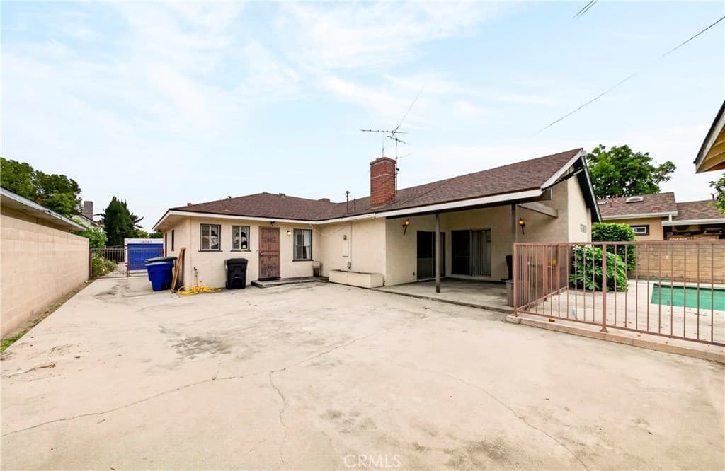 Home at 171 W Naomi, Arcadia — photo 7 of 12