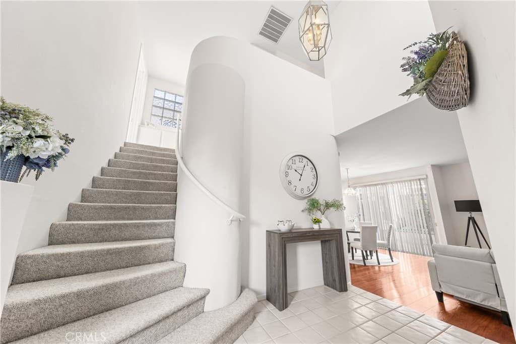 Home at 1232 Mission, Duarte — photo 3 of 12