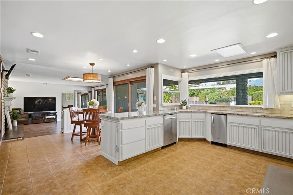 Home at 541 Rosemarie, Arcadia — photo 12 of 12