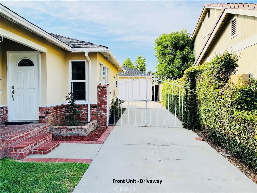 Home at 231 231-1/2 E Dexter, Covina — photo 2 of 12