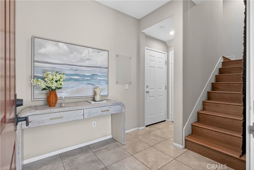 Townhouse at 217 W Zinfandel, Covina — photo 5 of 12