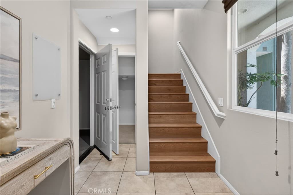 Townhouse at 217 W Zinfandel, Covina — photo 6 of 12