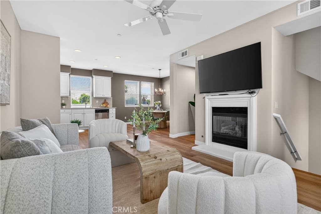 Townhouse at 217 W Zinfandel, Covina — photo 8 of 12