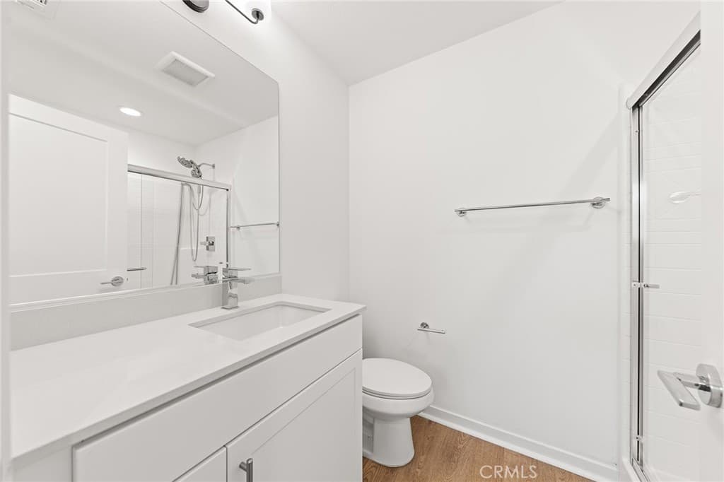 Townhouse at 207 Colby Circle, Claremont — photo 9 of 12
