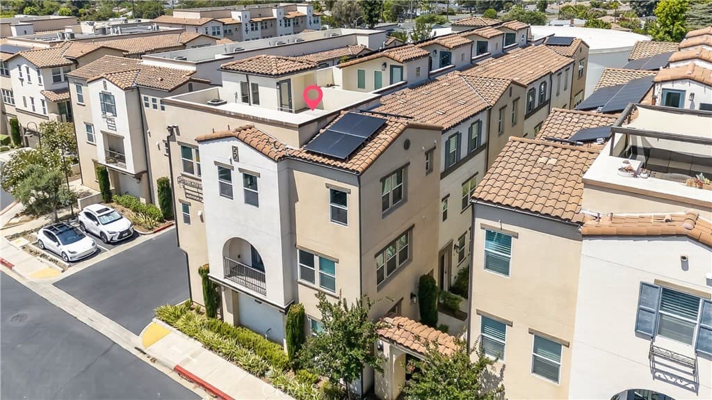 Townhouse at 623 W Foothill 39, Glendora — photo 10 of 12