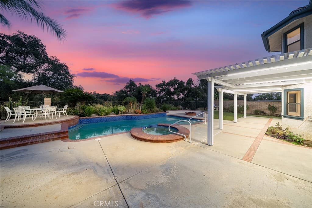 Home at 5468 Via de Mansion, La Verne — photo 4 of 12