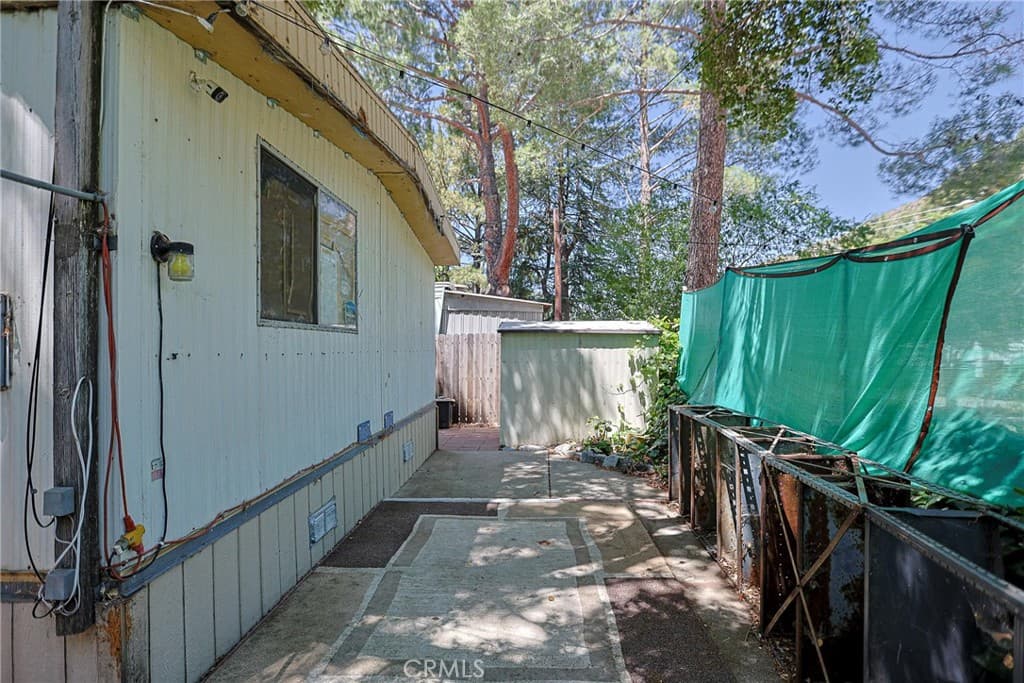 Home at 24210 E East Fork Road 38, Azusa — photo 11 of 12
