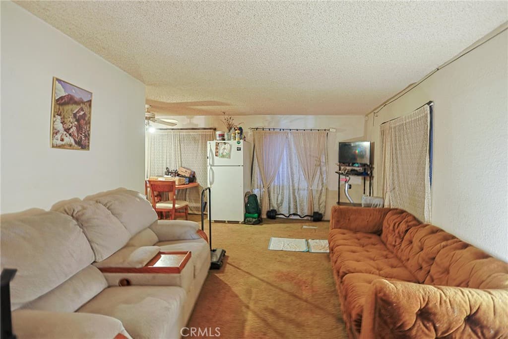 Home at 24210 E East Fork Road 38, Azusa — photo 4 of 12