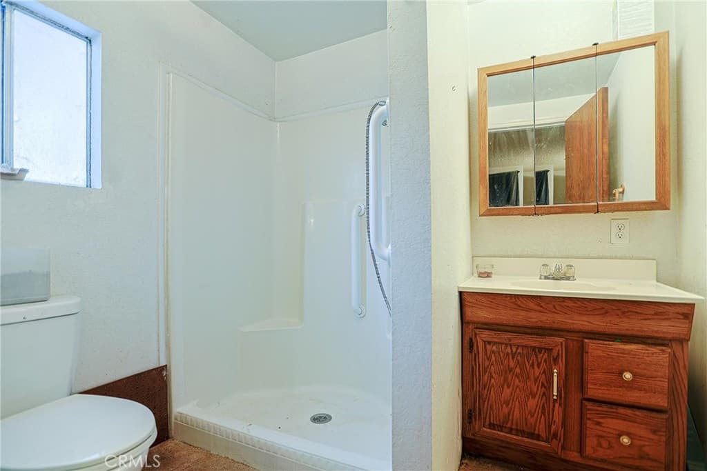 Home at 24210 E East Fork Road 38, Azusa — photo 9 of 12