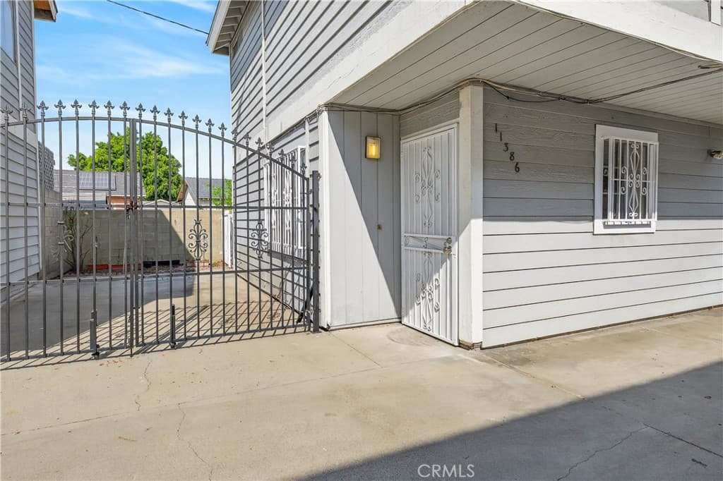 Home at 11386 McGirk Avenue, El Monte — photo 2 of 12