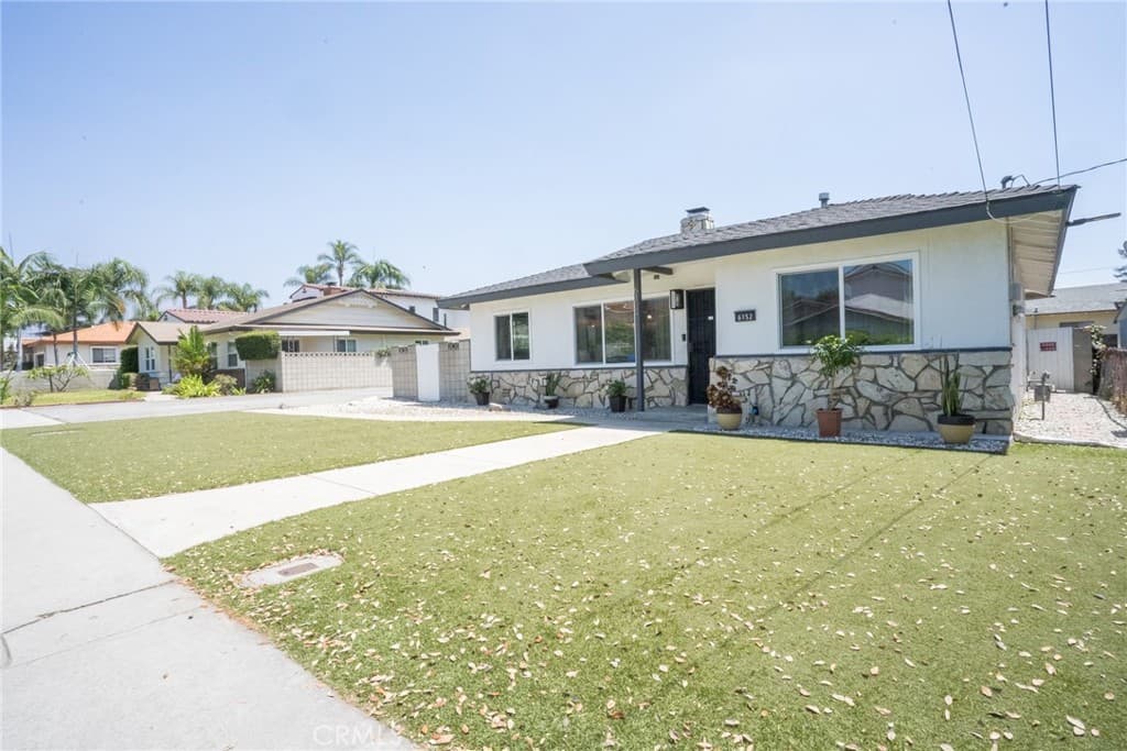 Home at 6152 Oak, Temple City — photo 3 of 12