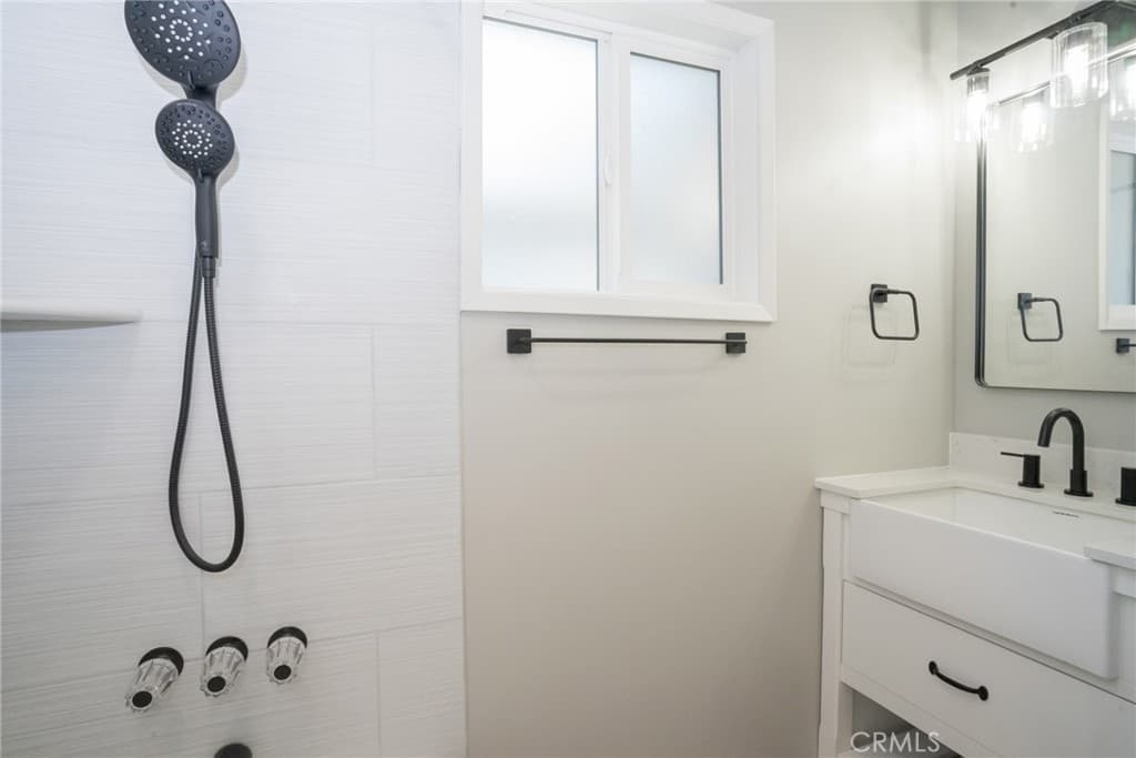 Home at 6152 Oak, Temple City — photo 10 of 12