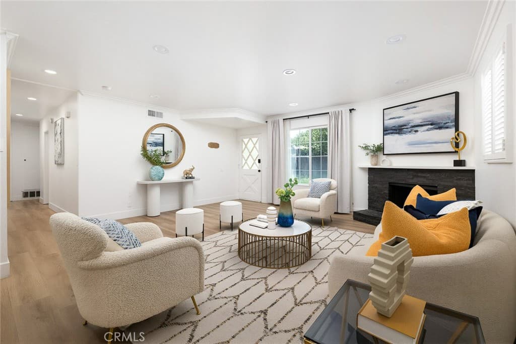 Home at 10557 Olive Street, Temple City — photo 2 of 12